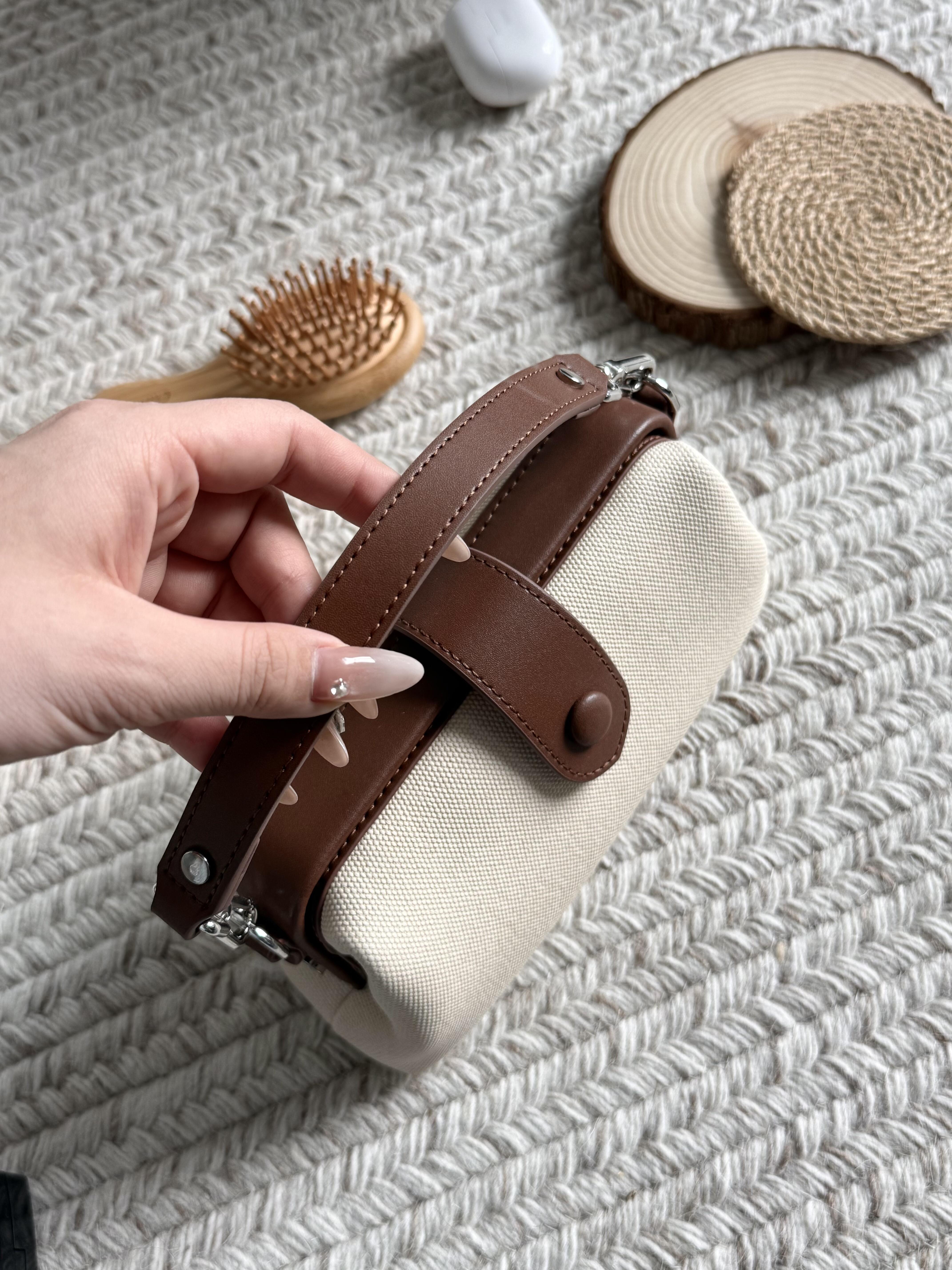 #218 ELARA Arcus Doctor Bag