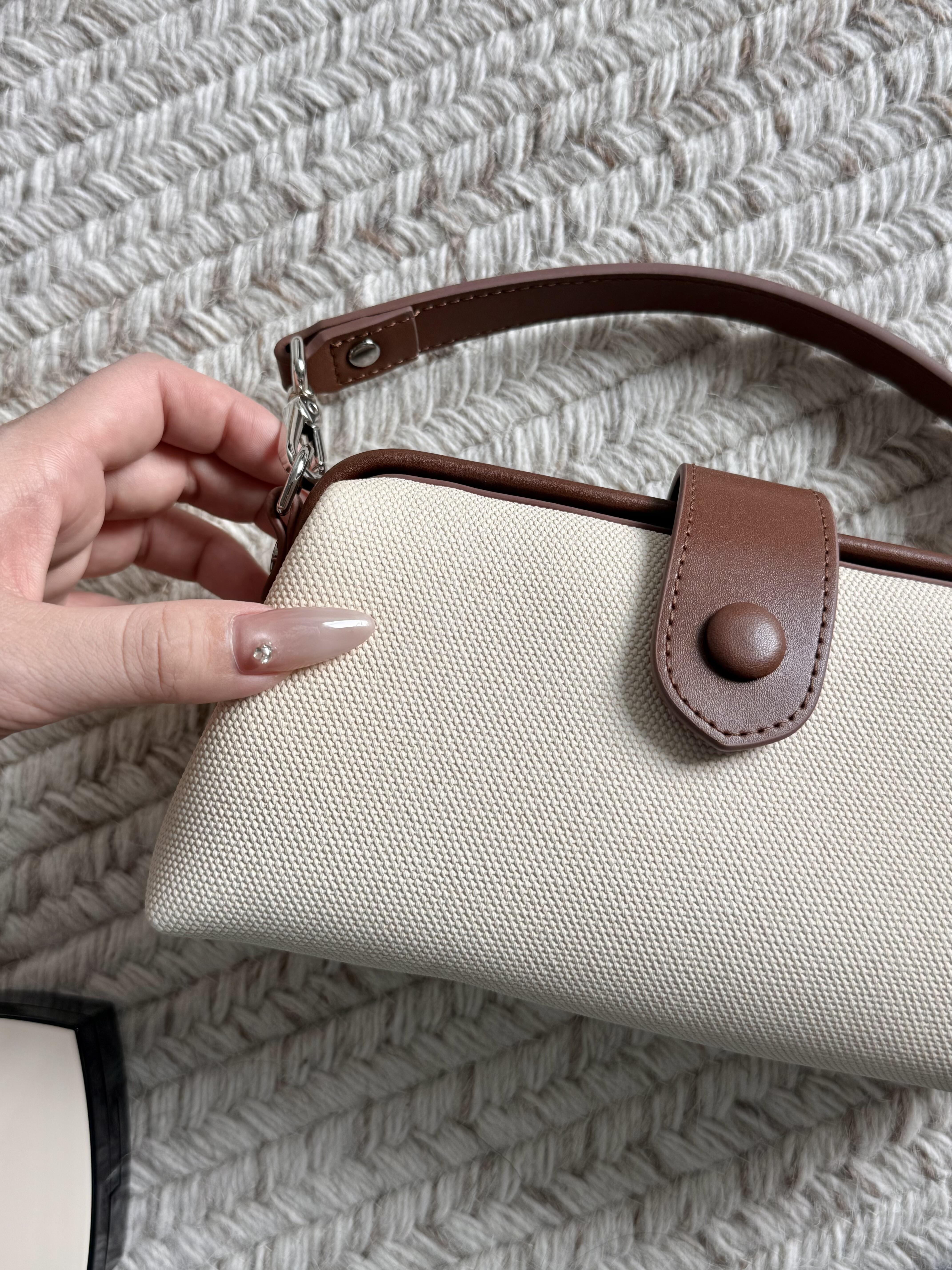 #218 ELARA Arcus Doctor Bag
